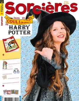 couverture de : Girl / Sorci&egrave;res